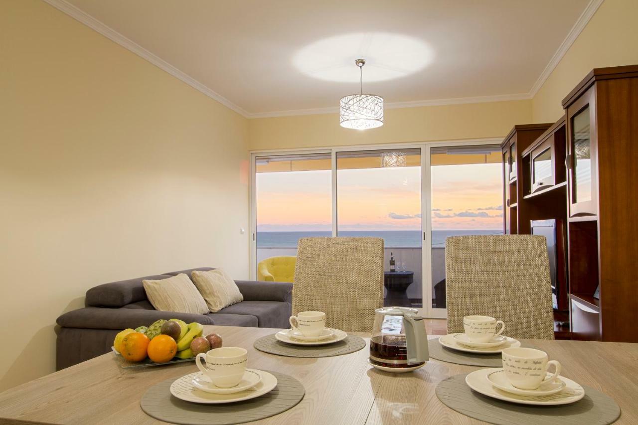 Апартаменты Apartamento Do Avo Tomas Madalena do Mar Экстерьер фото